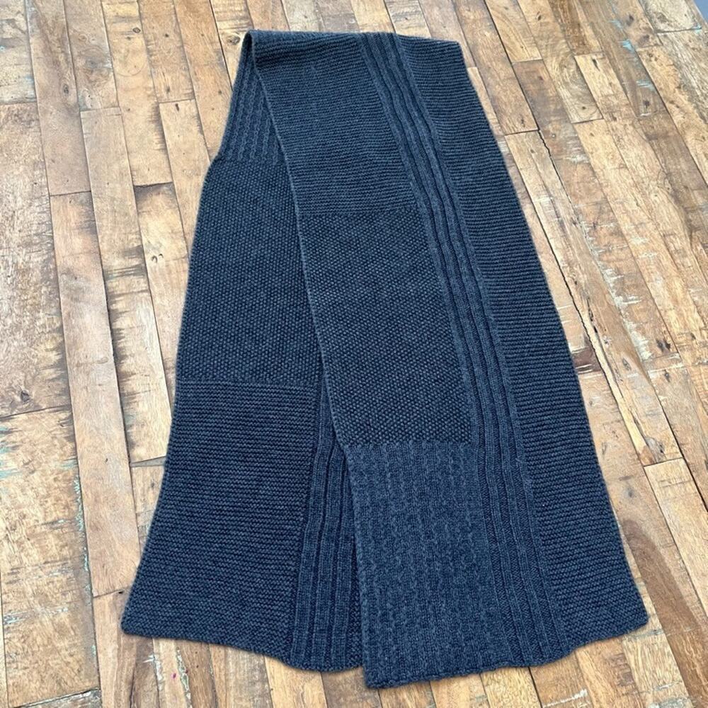 Calibrate One Size Gray Knitted Scarf Wool Blend